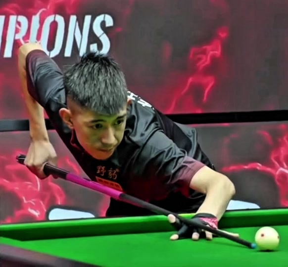 红牌源自心 红牌源自心